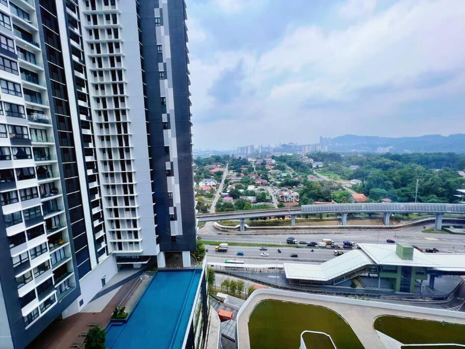 Homely 2Br Heritage D'Sara @ Link To Mrt, Near Thomson Hospital & Sungai Buloh Hospital Eksteriør billede
